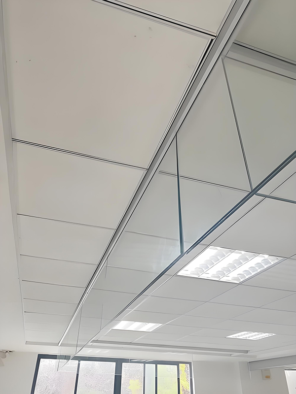 莎车玻璃莎车挡烟垂壁