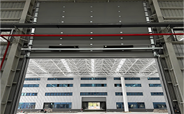 莎车工业提升门