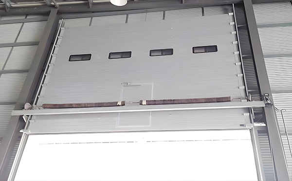 莎车工业滑升门