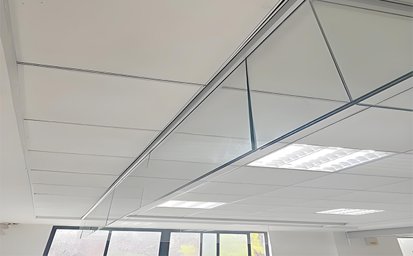 莎车玻璃挡烟垂壁