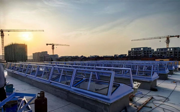 消防莎车排烟窗工作原理