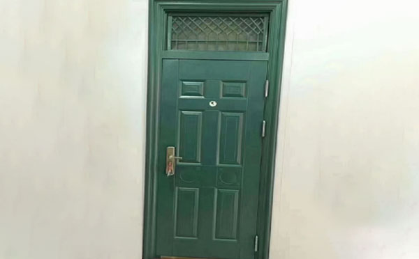 莎车学校教室门 莎车学校教室门