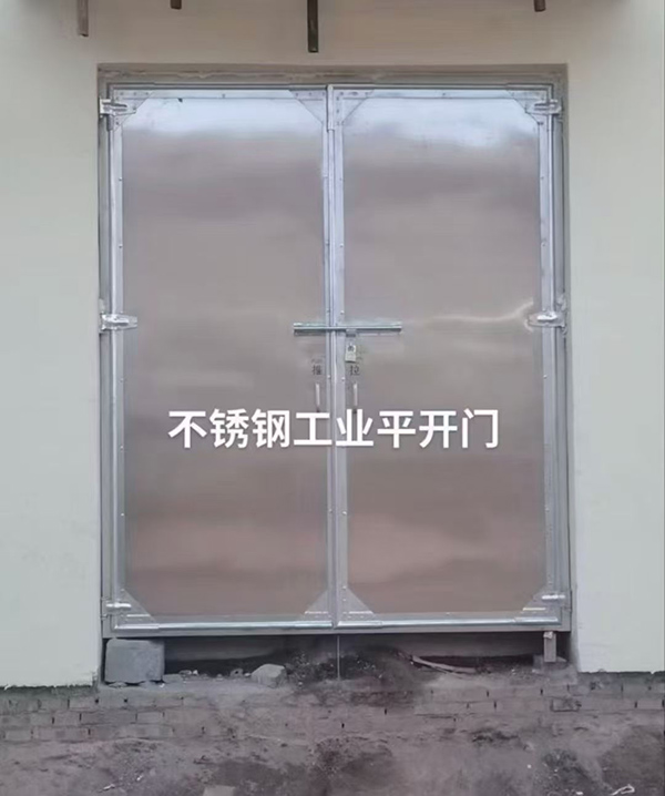不锈钢莎车工业平开门在现代工业场景中的应用实践
