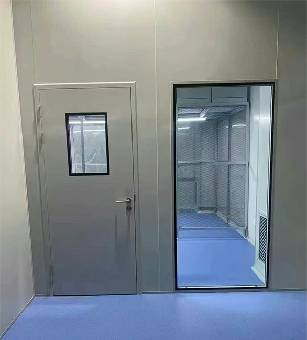 学校教学楼完成莎车防火门标准化安装 学校教学楼完成莎车防火门标准化安装