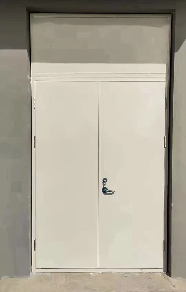 展览馆项目完成大跨度莎车防火门安装